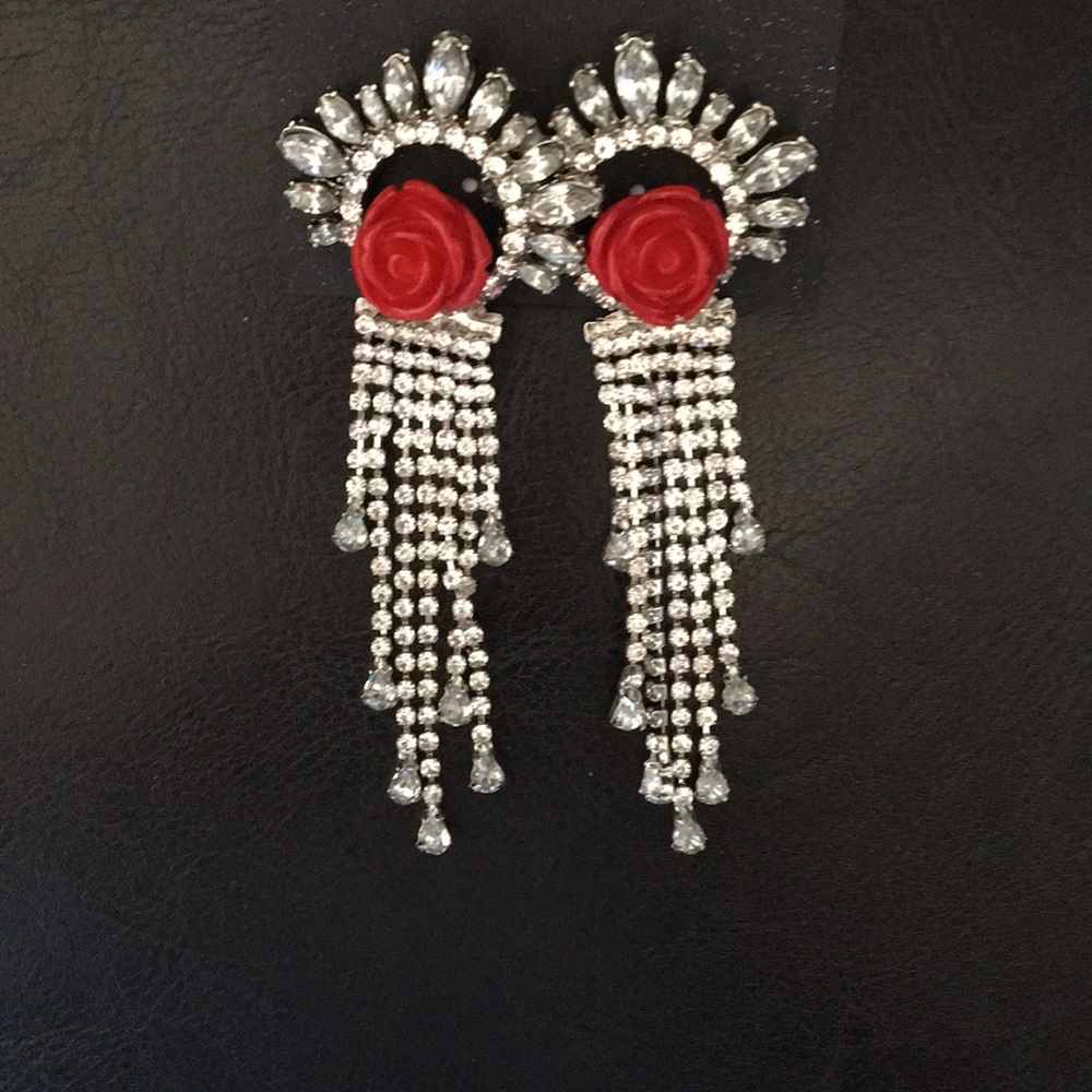 Elegant Crystal Marquis & Round Waterfall Rosettes
